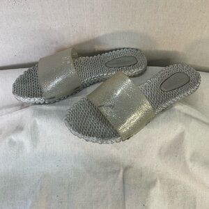 Ilse Jacobsen Women’s silver glitter slide sandals/size 10
